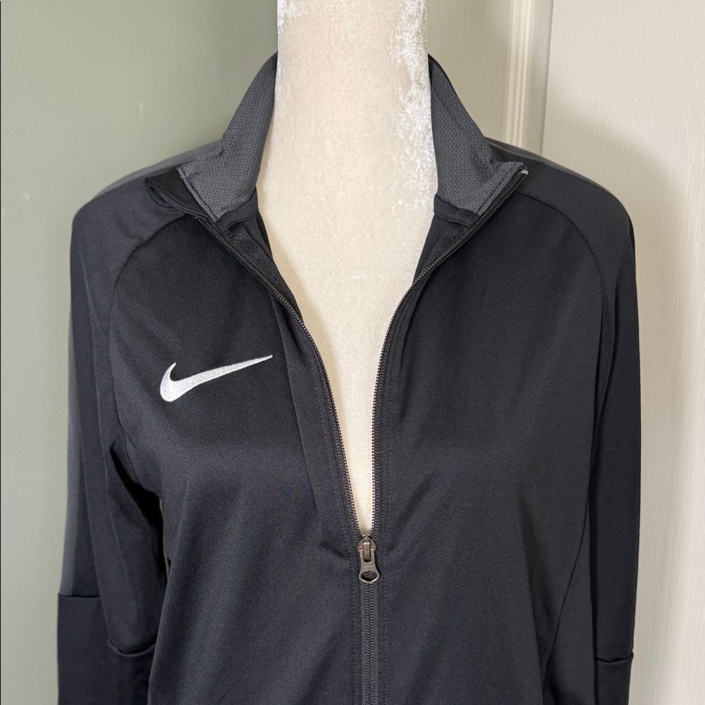 Nike Dri-FIT Black and Grey Full-Zip Track Jacket Size M - Picture 3 of 10